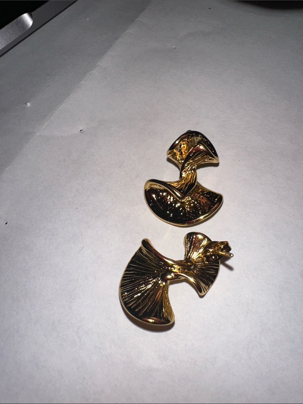 Stainless steel, Gold-tone Sculptural Clip Earrings
